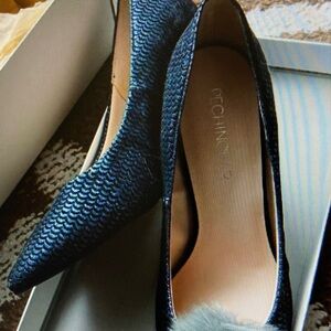 Blue Textured Women's Shoes